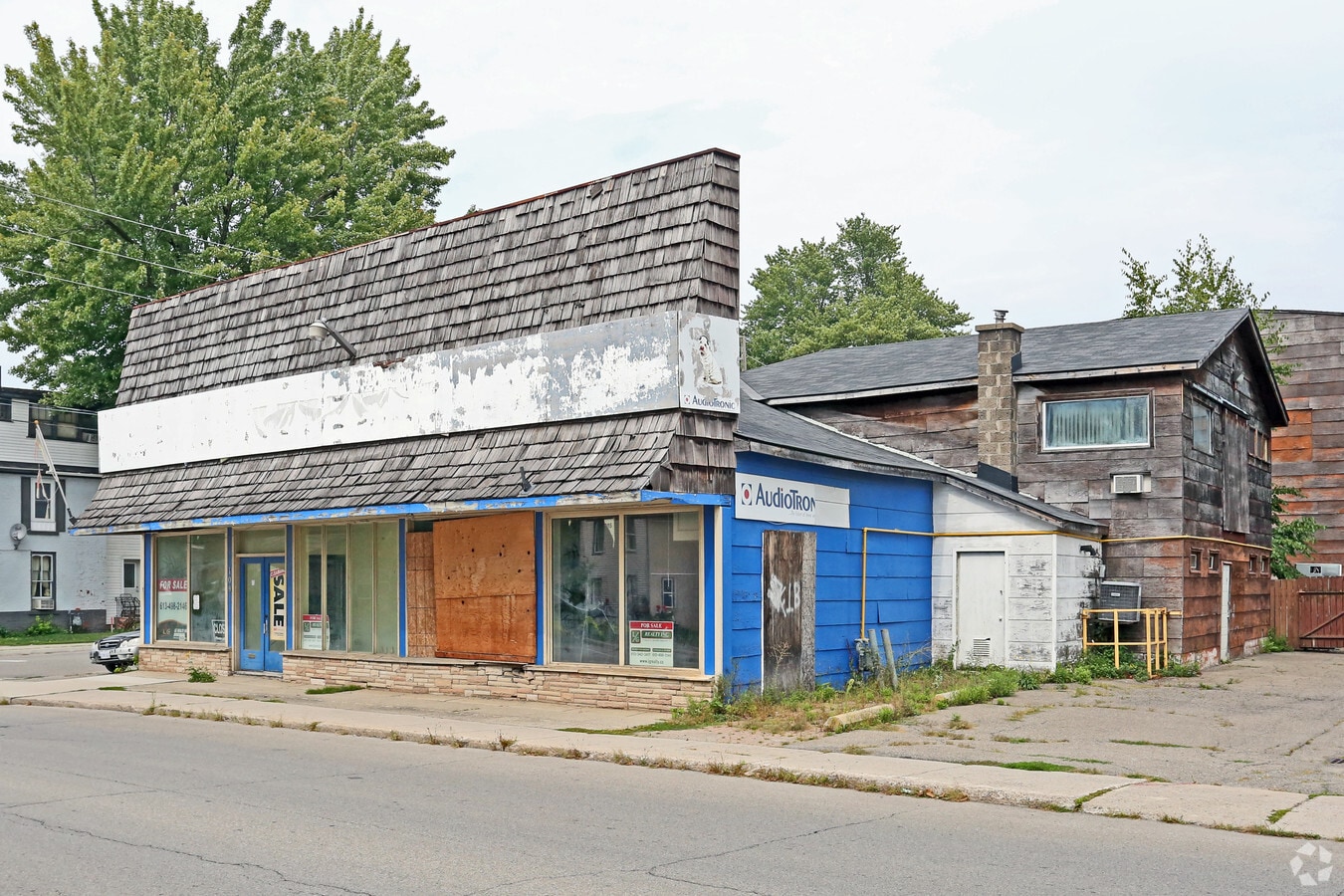 109 Perth St, Brockville K6V 5C8 UK