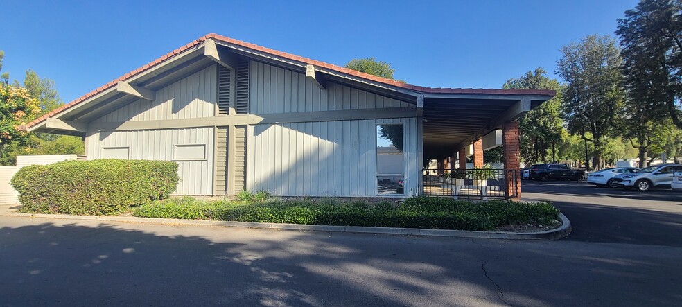 1101 N Euclid Ave, Upland, CA for rent - Building Photo - Image 2 of 3