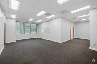 735 Johnnie Dodds Blvd, Mount Pleasant, SC for rent Interior Photo- Image 1 of 6