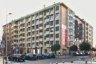 Carolina Coronado, 9, Parla, Madrid for rent Primary Photo- Image 1 of 3