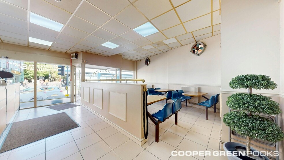 54-55 Longden Coleham, Shrewsbury for sale - Interior Photo - Image 2 of 5