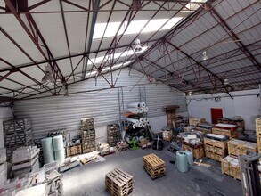 Industrial in La Seyne-sur-Mer to rent Interior Photo- Image 1 of 4