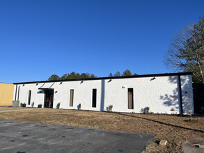 5967 Highway 221, Roebuck, SC for rent Building Photo- Image 1 of 6