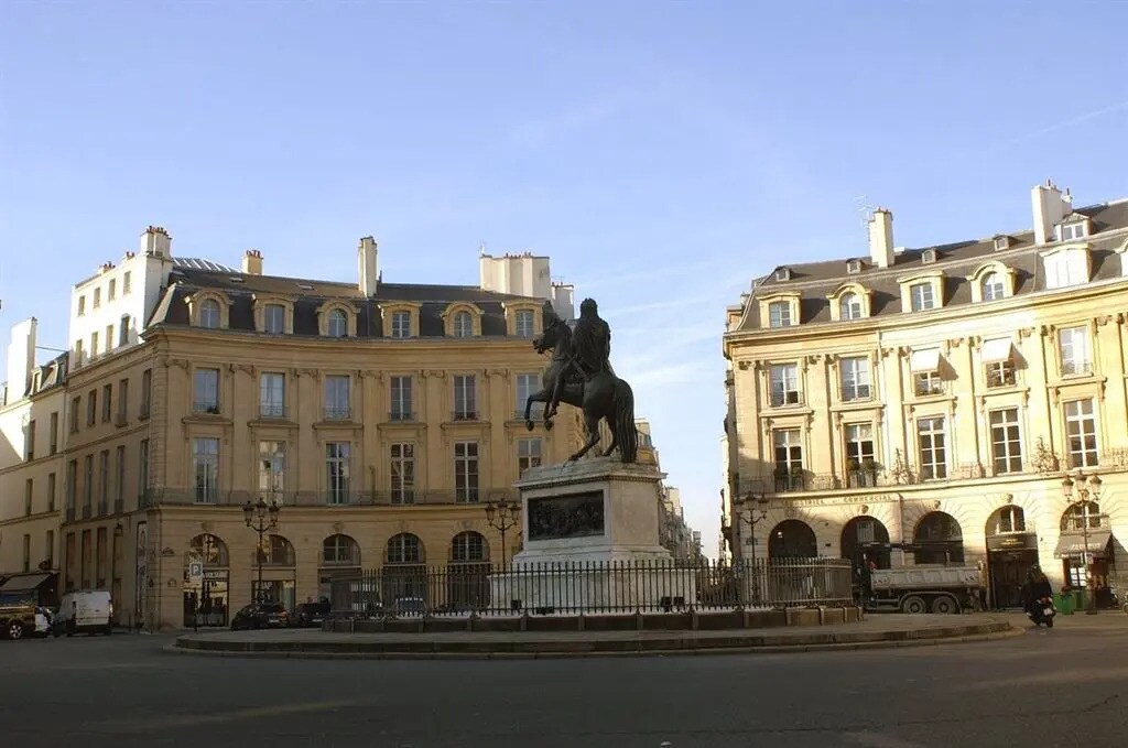 Retail in Paris to rent Building Photo- Image 1 of 6