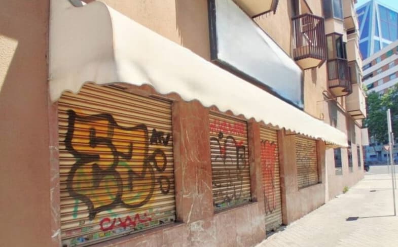 Retail in Madrid, Madrid to rent Building Photo- Image 1 of 3