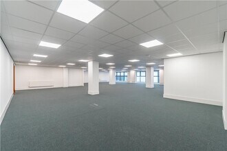 231 St. Vincent St, Glasgow to rent Interior Photo- Image 2 of 4