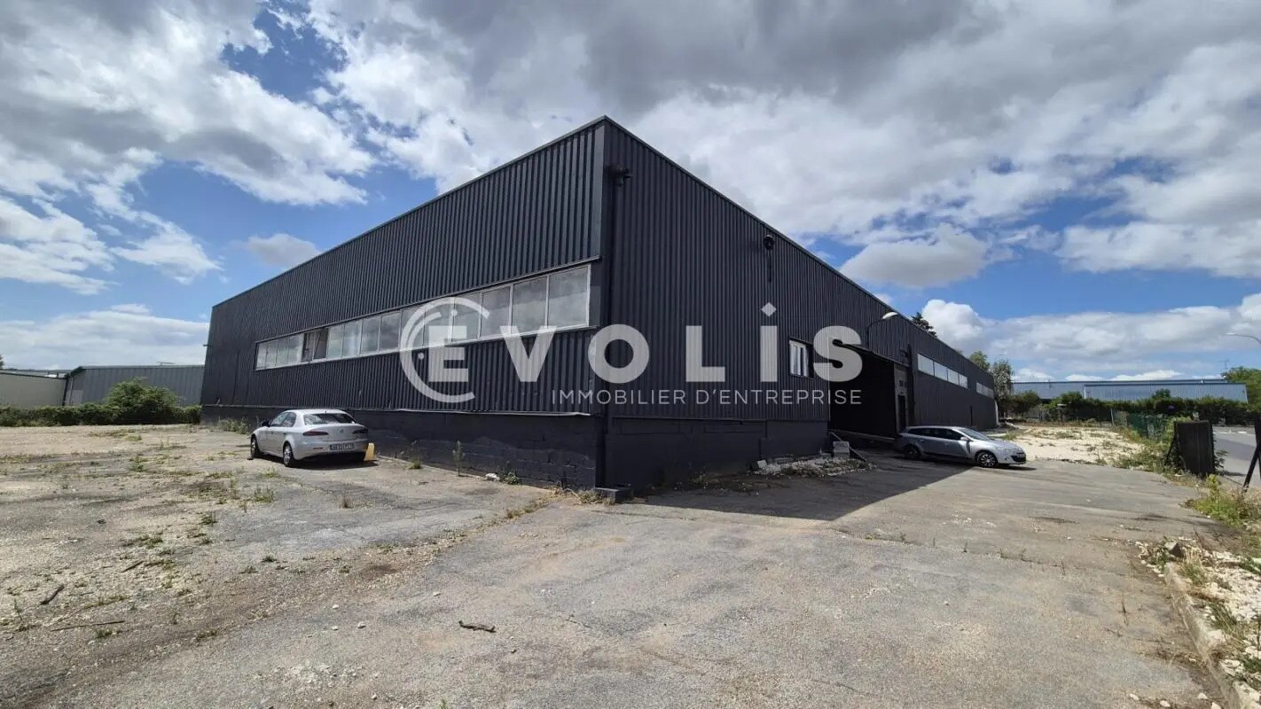 Office in Mareuil-lès-Meaux to rent Building Photo- Image 1 of 18