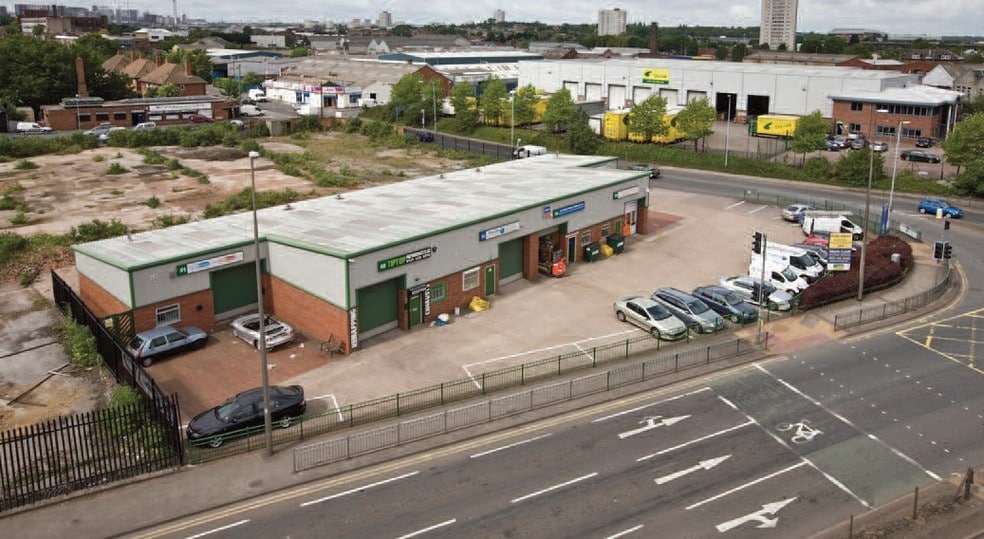 51-56 Cuckoo Rd, Birmingham to rent - Aerial - Image 2 of 10