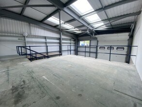 Arkwright Rd, Bedford to rent Interior Photo- Image 2 of 2
