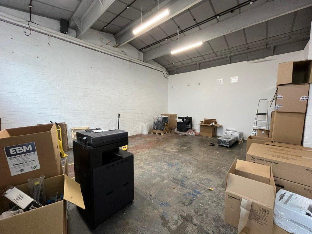 Crittall Rd, Witham to rent Interior Photo- Image 1 of 6