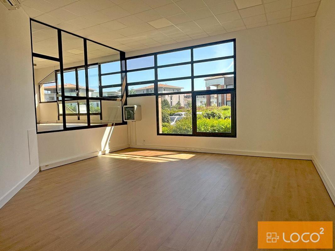 16 Avenue Charles De Gaulle, Balma to rent Building Photo- Image 1 of 23