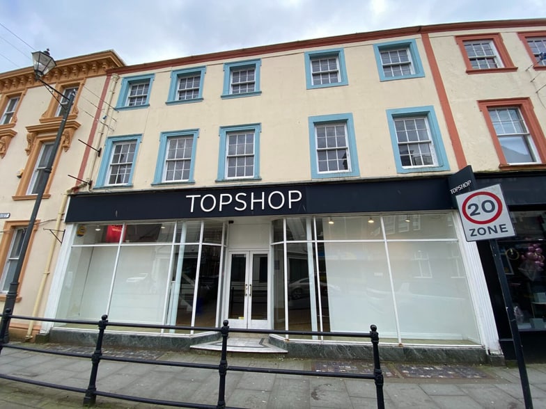 7-8 Lowther St, Whitehaven to rent - Building Photo - Image 3 of 3