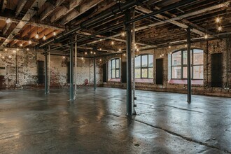 Cotton Mill Walk, Sheffield to rent Interior Photo- Image 2 of 5