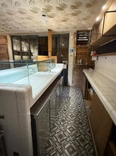 Retail in Barcelona, Barcelona to rent Interior Photo- Image 2 of 5