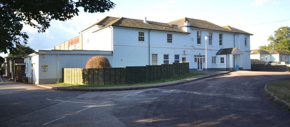 Tangmere Rd, Chichester for sale - Primary Photo - Image 1 of 1