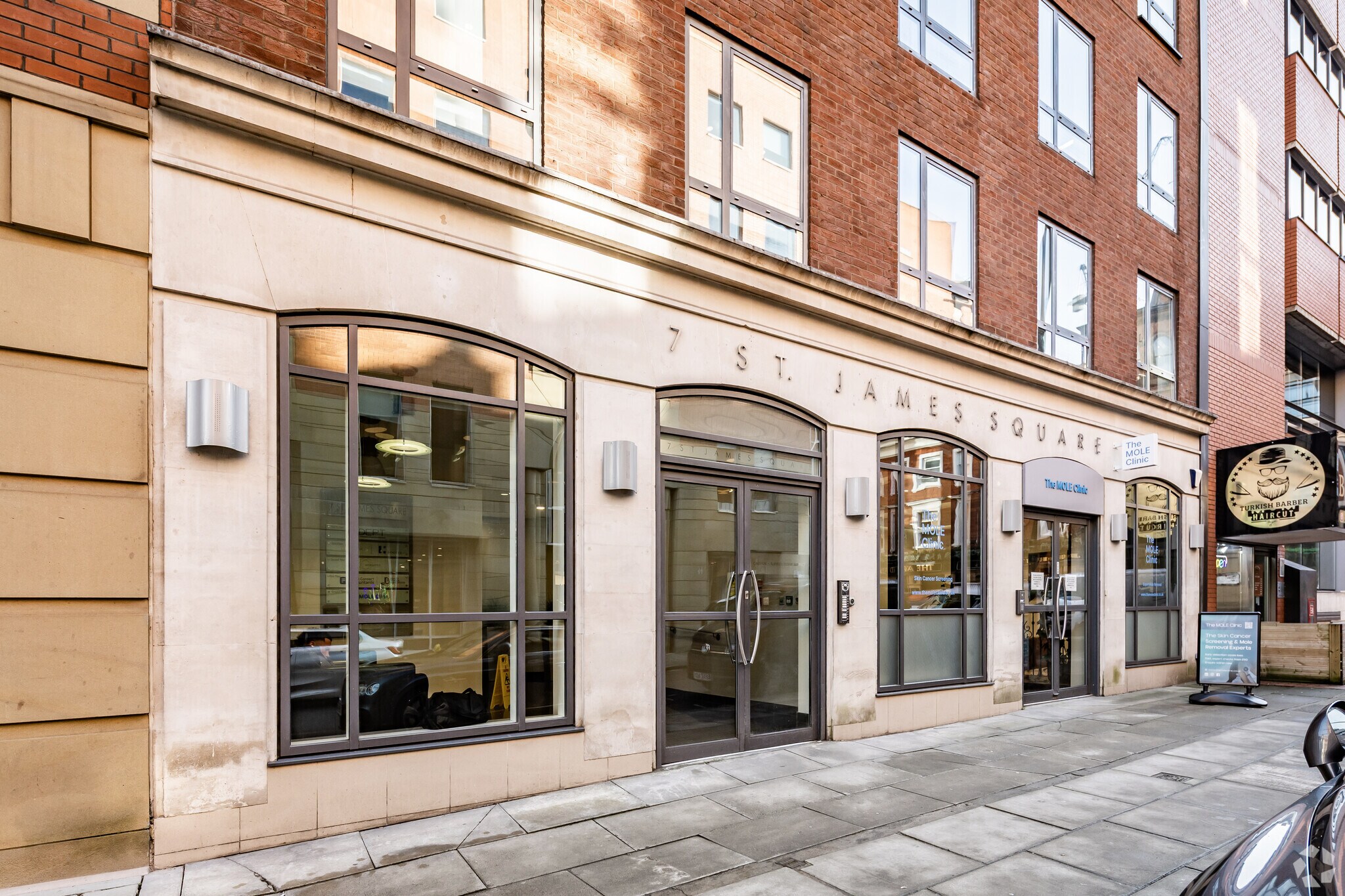 7 St James Sq, Manchester to rent Building Photo- Image 1 of 3