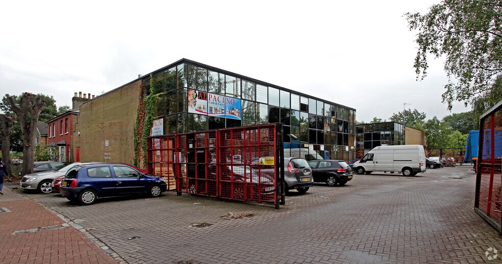 Bittern Place, Wood Green, London for sale - Primary Photo - Image 1 of 1