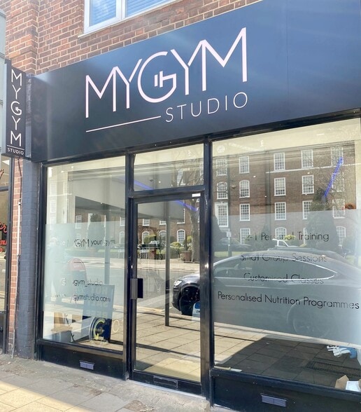 3 Monkville Parade, London to rent - Building Photo - Image 1 of 2