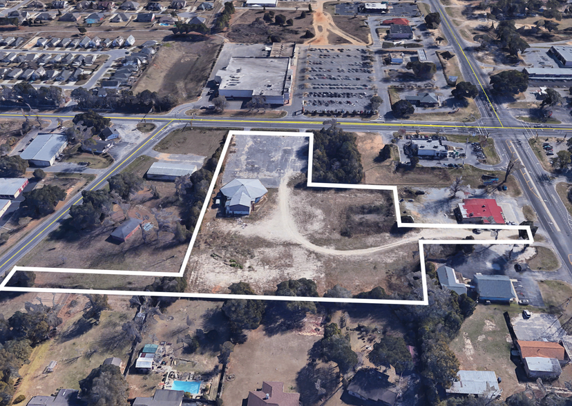 2250 W Nine Mile Rd, Pensacola, FL for sale - Building Photo - Image 2 of 31