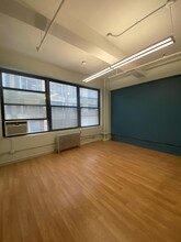 330 W 38th St, New York, NY for rent Interior Photo- Image 2 of 6