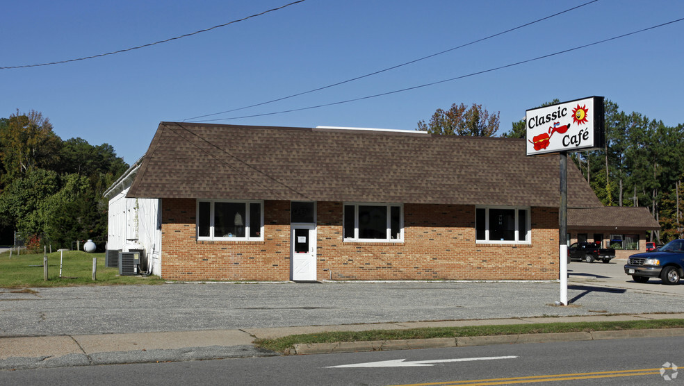 10532 Buckley Hall Rd, Mathews, VA for sale - Primary Photo - Image 1 of 1