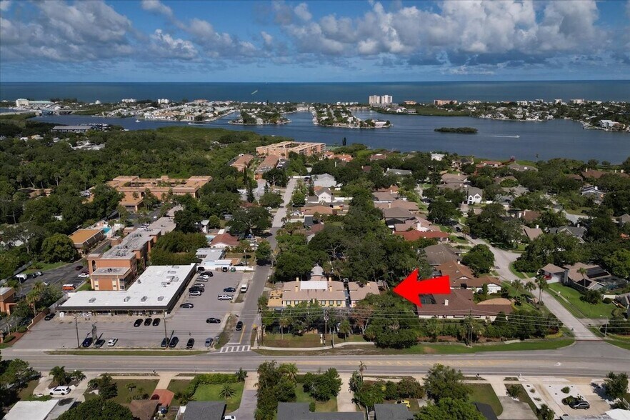 12800 Indian Rocks Rd, Largo, FL for sale - Aerial - Image 3 of 9