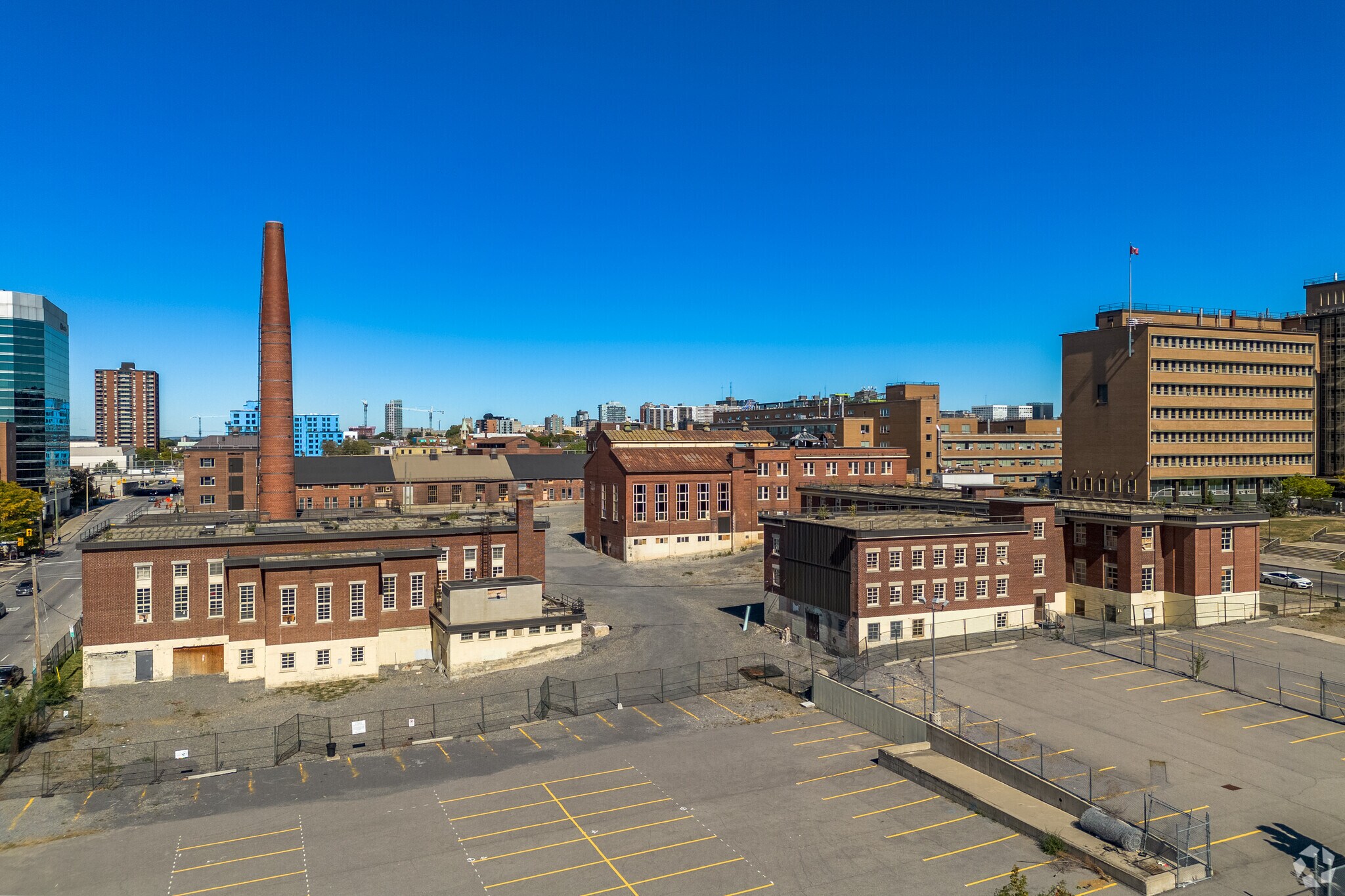 Booth St, Ottawa, ON for sale Primary Photo- Image 1 of 4