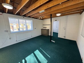 23 Arthur St, Hull to rent Building Photo- Image 2 of 7