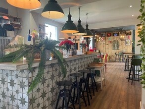 5 City Walls, Chester to rent Building Photo- Image 2 of 2