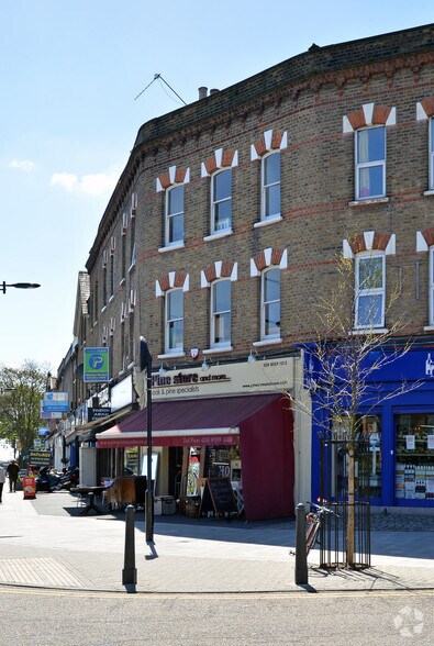 239 High Rd, London for sale - Primary Photo - Image 1 of 1