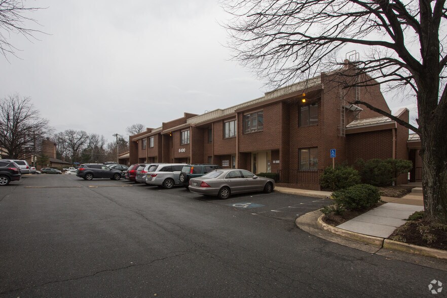 6400 Seven Corners Pl, Falls Church 22044 UK