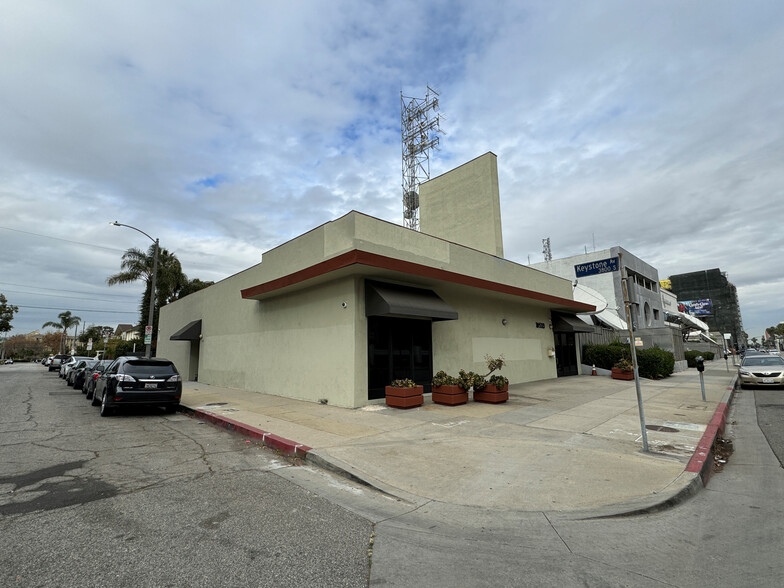 10533 Washington Blvd, Culver City, CA for rent - Building Photo - Image 1 of 5