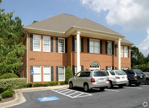 519 Johnson Ferry Rd, Marietta, GA for rent Building Photo- Image 1 of 21