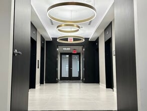 501 E Kennedy Blvd, Tampa, FL to rent Lobby- Image 2 of 5