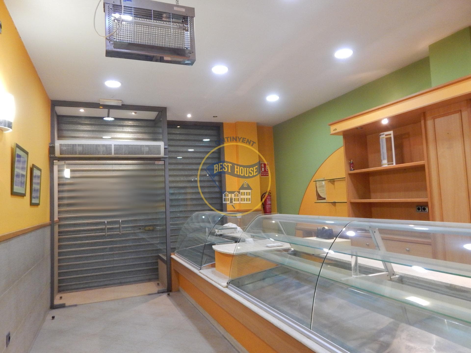 Retail in Ontinyent, Valencia to rent Interior Photo- Image 1 of 35