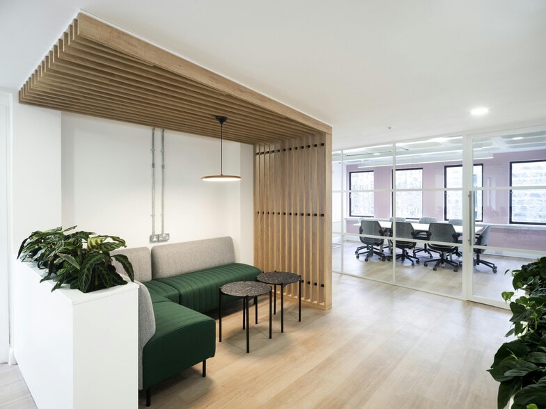 74 Waterloo St, Glasgow to rent - Building Photo - Image 1 of 16