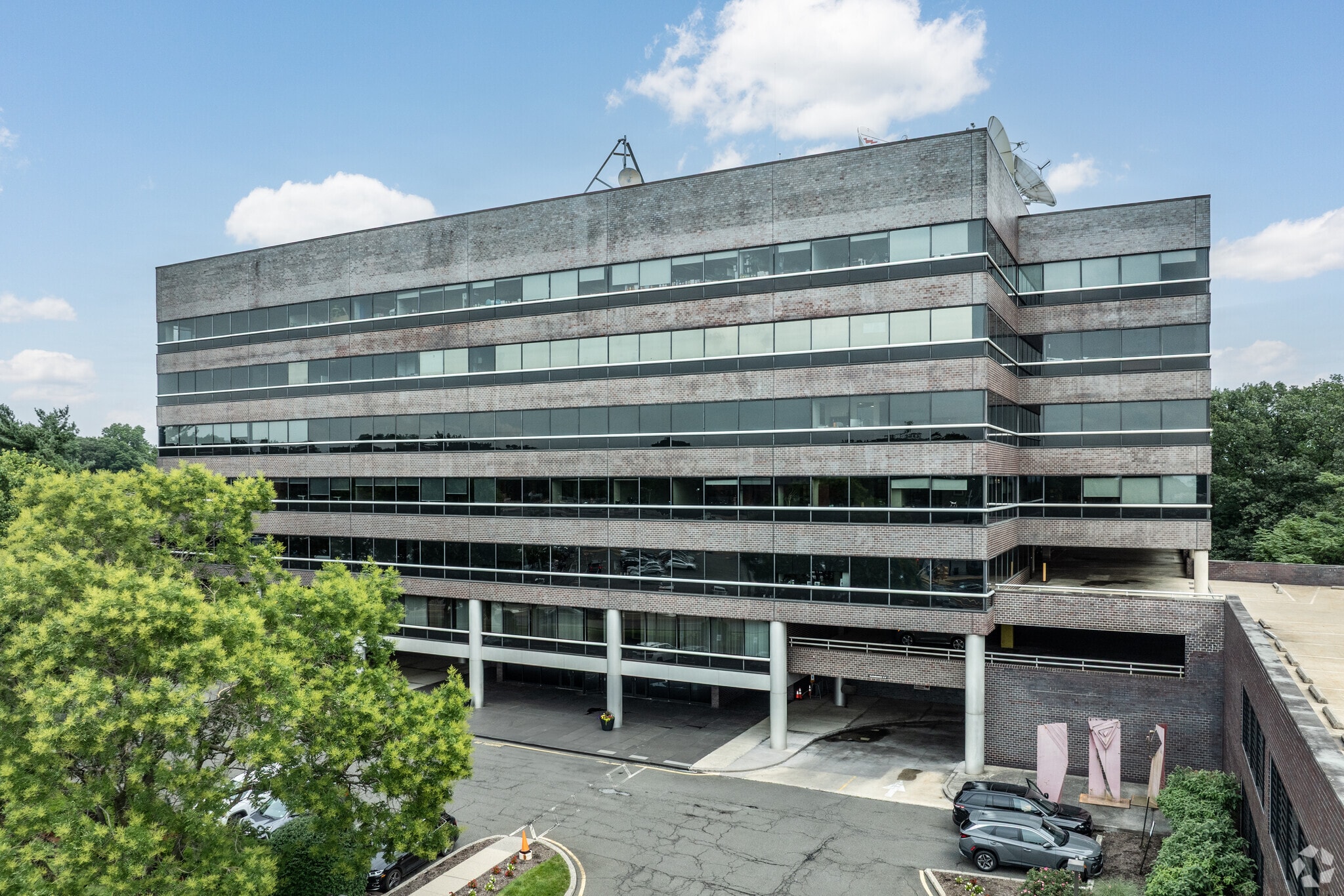 2200 Fletcher Ave, Fort Lee, NJ to rent Building Photo- Image 1 of 18