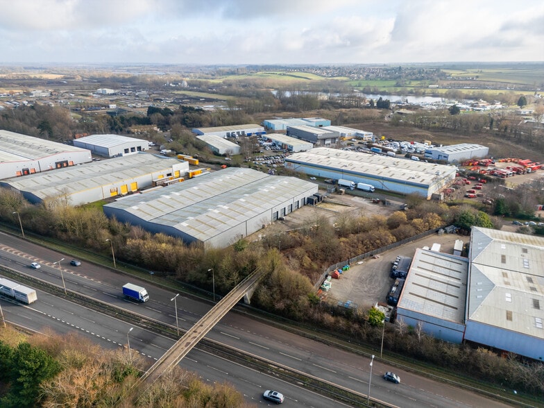 Ravens Way, Northampton to rent - Building Photo - Image 1 of 5