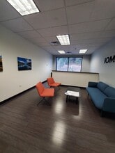 523 Park Point Dr, Golden, CO to rent Interior Photo- Image 1 of 24