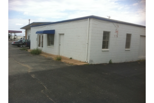 717 S Treadaway Blvd, Abilene, TX for rent - Primary Photo - Image 2 of 3