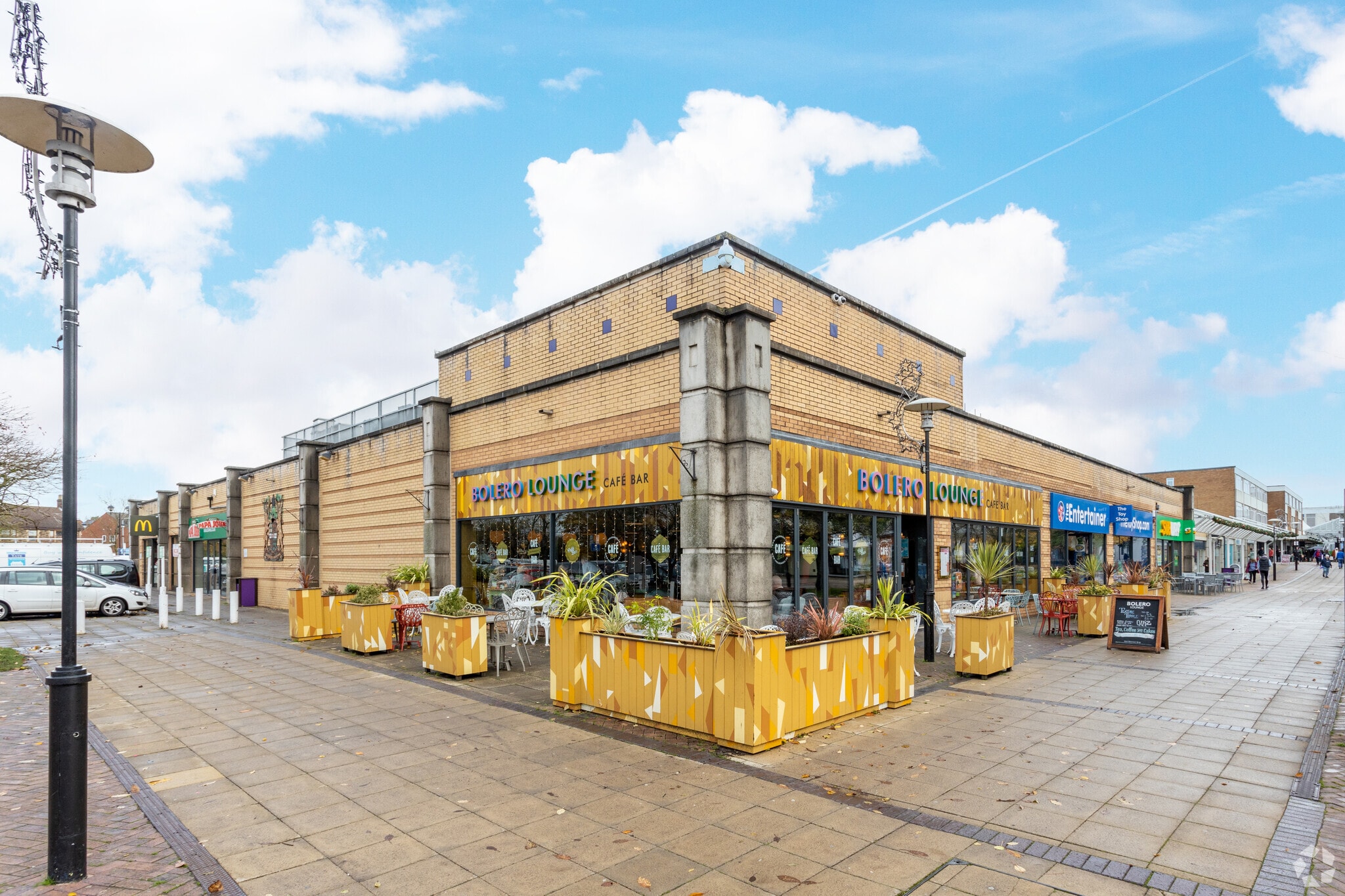 2-34 West Walk, Yate to rent Primary Photo- Image 1 of 19