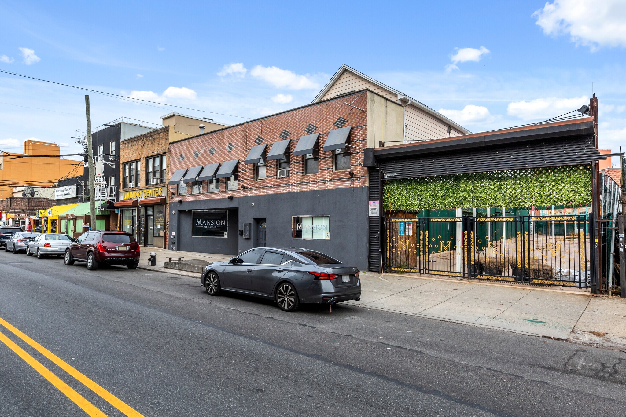 4611 Broadway, Astoria, NY to rent Building Photo- Image 1 of 13