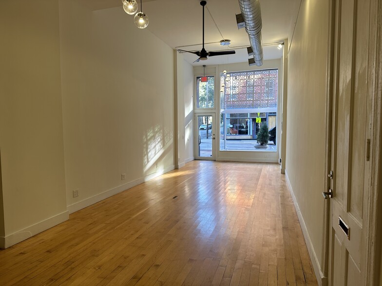 1411 Main St, Cincinnati, OH for rent - Interior Photo - Image 3 of 3