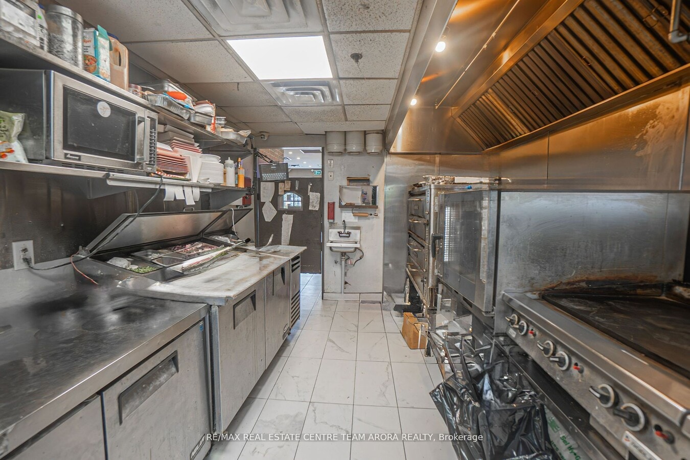 2980 Drew Rd, Mississauga, ON L4T 0A6 - Unit Main Floor -  - Interior Photo - Image 1 of 11