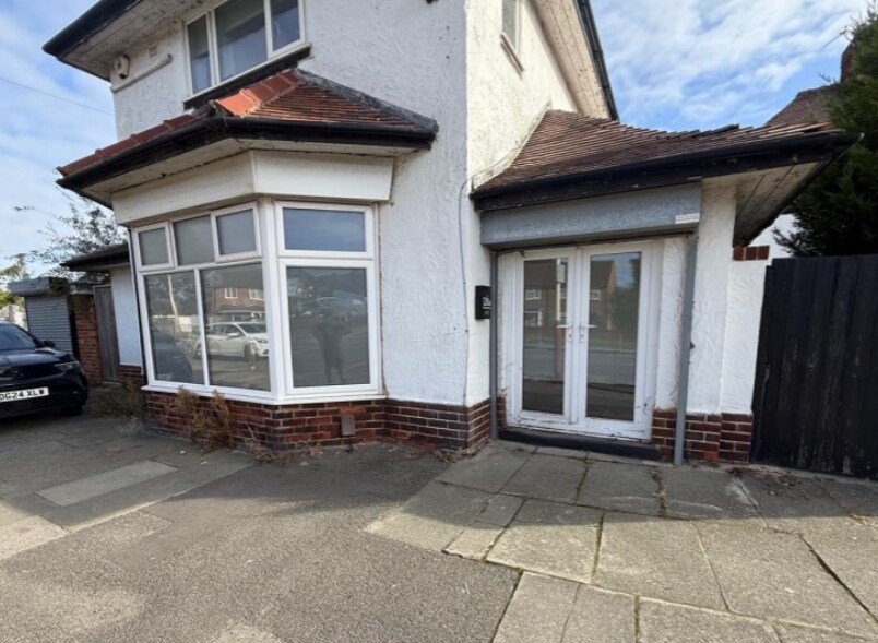 128 Pasture Rd, Wirral for sale Primary Photo- Image 1 of 1