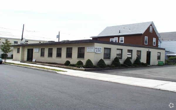 Clifton, Clifton, NJ for sale Primary Photo- Image 1 of 3