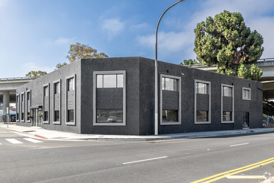 11520 Jefferson Blvd, Culver City, CA for rent - Building Photo - Image 1 of 17