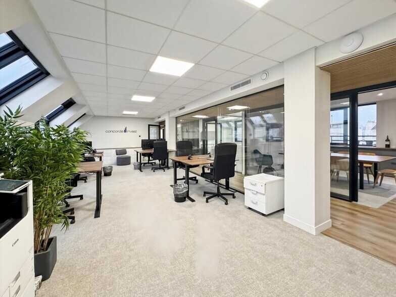 Office in Levallois-Perret to rent - Interior Photo - Image 3 of 9