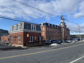 670 Linwood Ave, Whitinsville, MA for rent Building Photo- Image 1 of 8