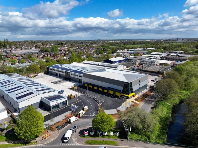 Old Walsall Rd, Birmingham to rent - Building Photo - Image 3 of 13